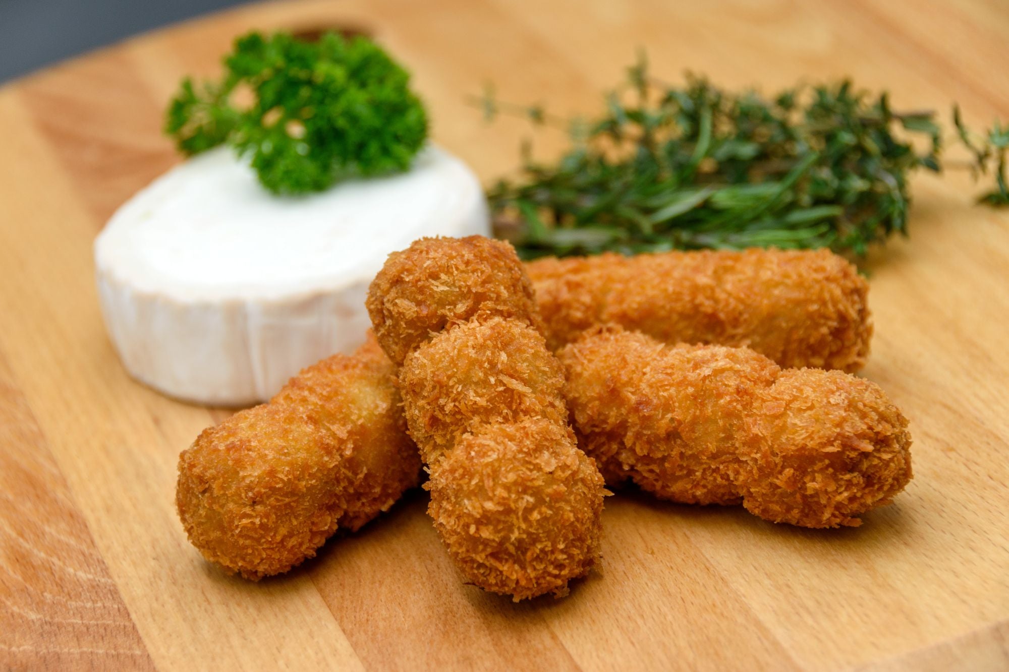 Geitenkaas croquette bites 40x 35gr. prijs is incl.9% btw.